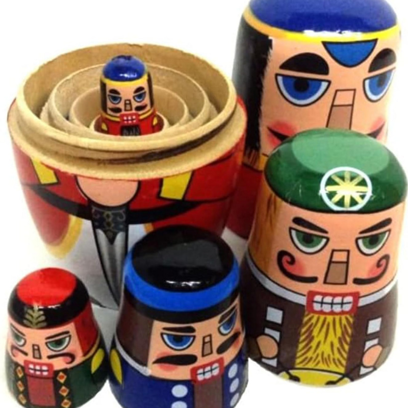 Bambole nidificanti schiaccian - Nutcracker Figurine recensione e prezzo